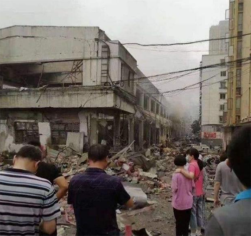 重慶一食堂發(fā)生爆炸坍塌事故