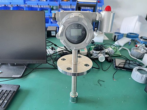 管道專用長(zhǎng)桿法蘭式阿尼林檢測(cè)儀-無(wú)線連平臺(tái)