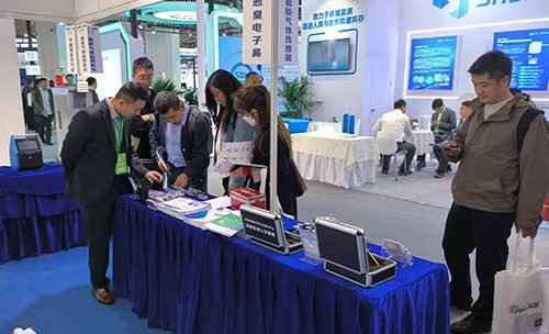 深國安氣體檢測儀展區(qū)